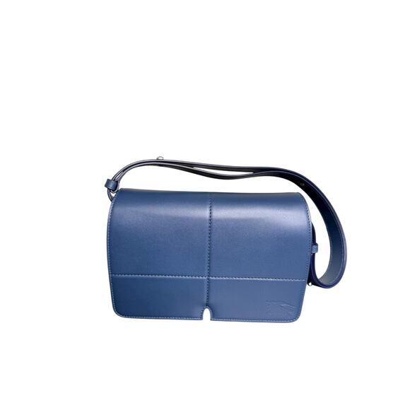 Burberry NWT Snip Shoulder Bag in Lake Blue - Picture 3 of 15